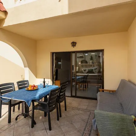Poolside S Facing Family فيلة Adeje